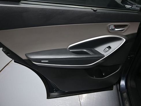 Used 2019 Hyundai Santa Fe XL SE w/ SE Premium Package 02 FWD image 28