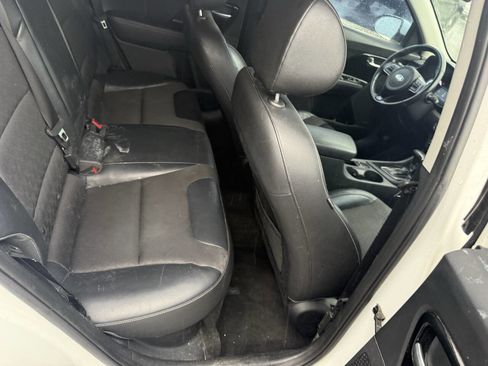 Used 2019 Kia Niro S Touring image 19