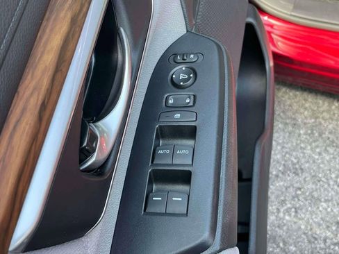 Used 2022 Honda CR-V EX image 24