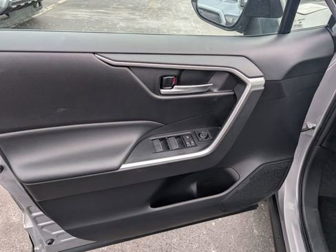 Used 2023 Toyota RAV4 XLE w/ Convenience Package image 14