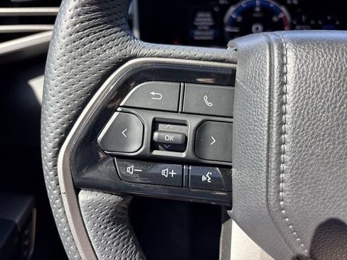 Used 2026 Toyota Sequoia Platinum AWD/4WD image 31