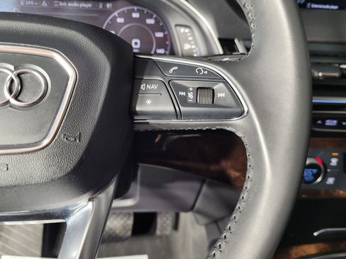 Used 2018 Audi Q7 3.0T Premium Plus w/ Premium Plus Package image 31