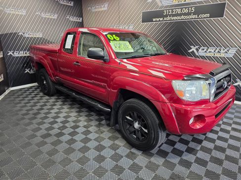 Used 2006 Toyota Tacoma PreRunner image 8