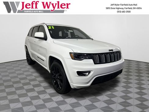 Used 2021 Jeep Grand Cherokee Laredo X image 1