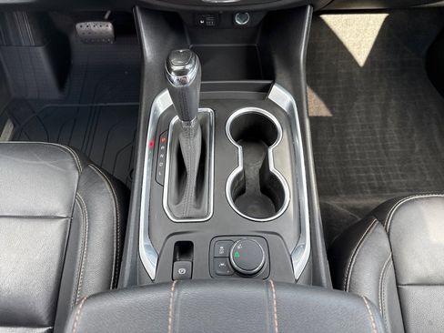 Used 2020 Chevrolet Traverse RS w/ LPO, Floor Liner Package FWD image 14