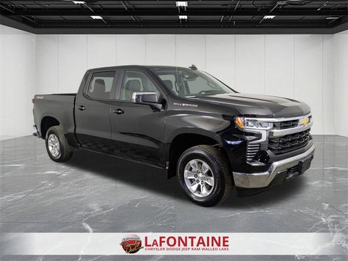 Used 2025 Chevrolet Silverado 1500 LT image 7