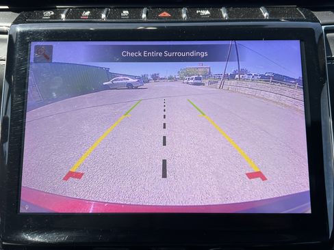 Used 2023 Jeep Grand Cherokee Overland AWD/4WD image 15