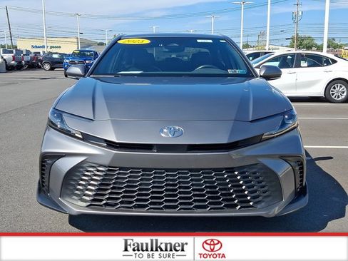 Certified 2025 Toyota Camry SE FWD image 2