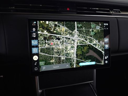 Certified 2026 Land Rover Range Rover SE AWD/4WD image 28