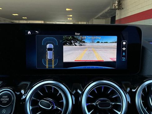 Used 2025 Mercedes-Benz GLA 250 image 36