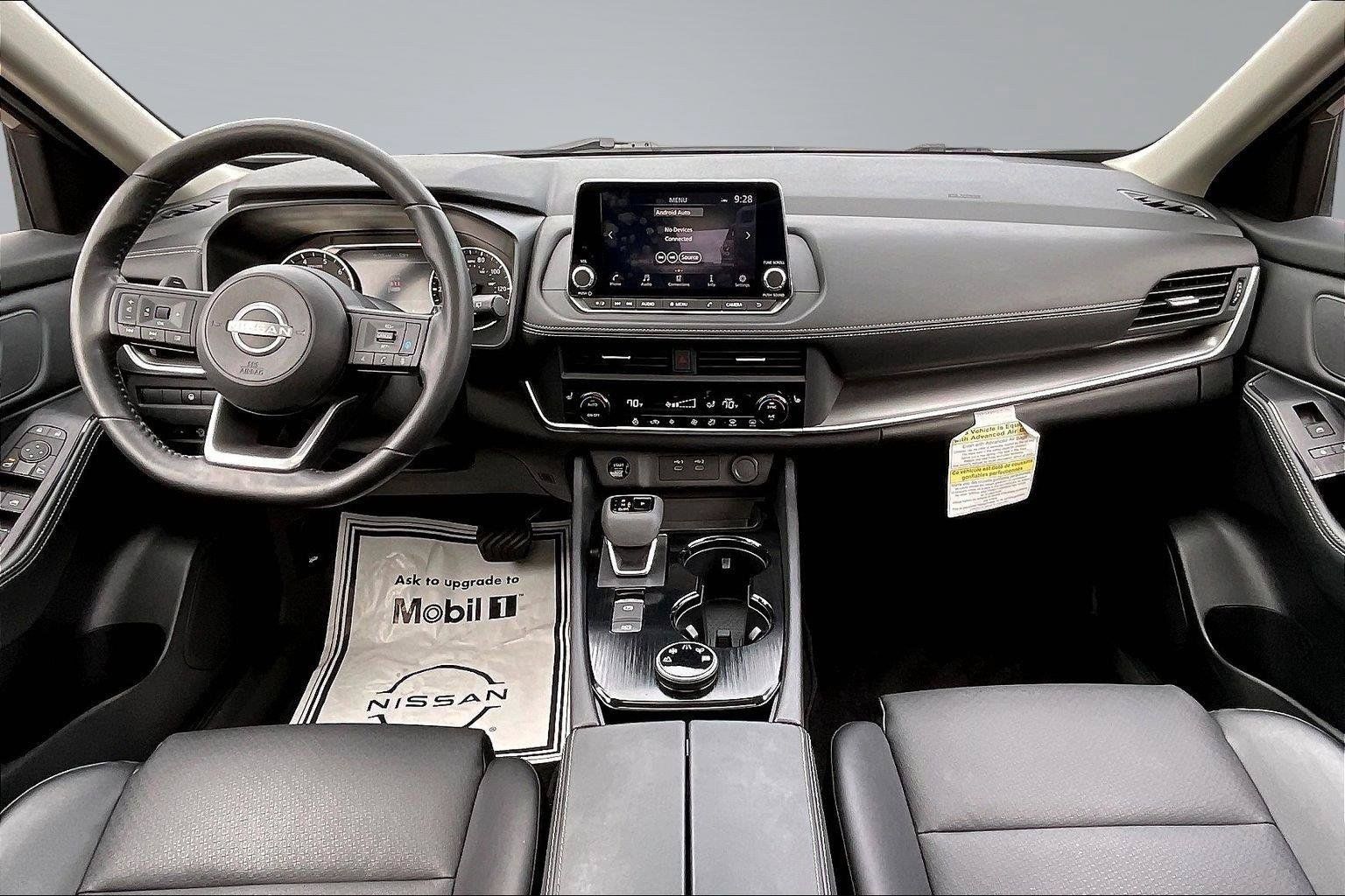 Certified 2024 Nissan Rogue SV w/ SV Premium Package AWD/4WD image 17