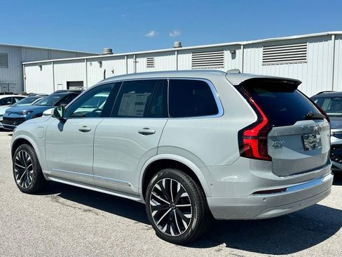 New 2026 Volvo XC90 T8 Ultra w/ Protection Package Premier AWD/4WD image 21