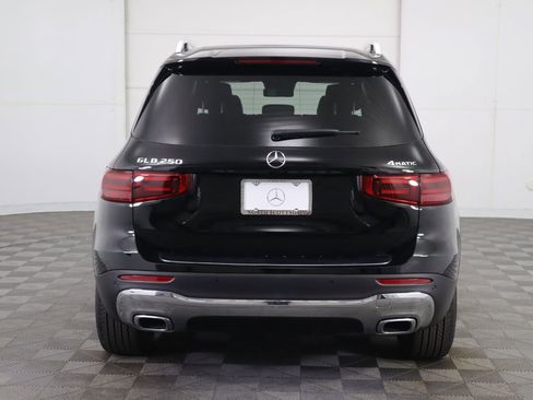 Certified 2025 Mercedes-Benz GLB 250 4MATIC image 6