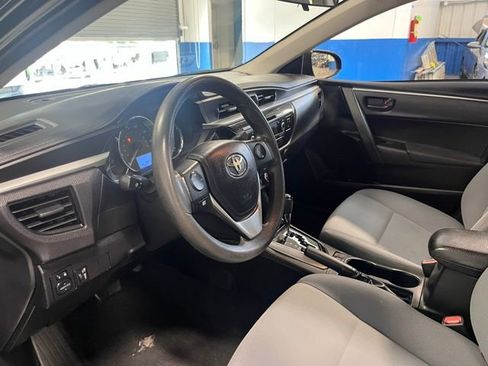 Used 2015 Toyota Corolla L image 22