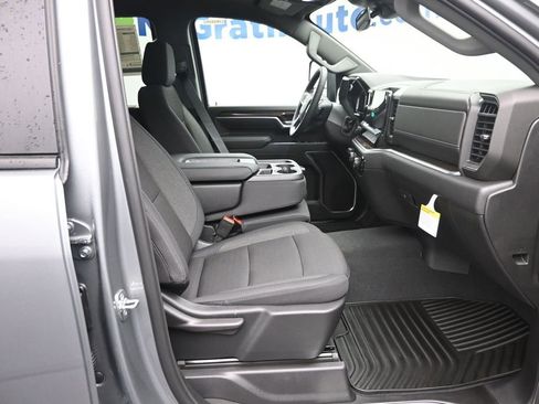 New 2026 Chevrolet Silverado 2500 LT w/ Convenience Package AWD/4WD image 9