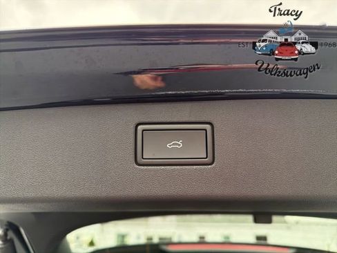 New 2026 Volkswagen Tiguan SE R-Line image 24