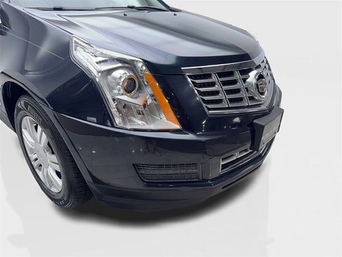 Used 2015 Cadillac SRX Luxury w/ Driver Awareness Package image 17