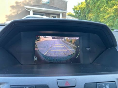 Used 2011 Honda Odyssey Touring image 19