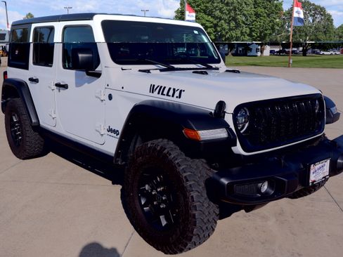 Used 2025 Jeep Wrangler Unlimited Sport S 4xe AWD/4WD image 3