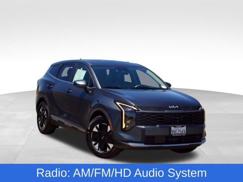 Used 2026 Kia Sportage LX FWD image 2