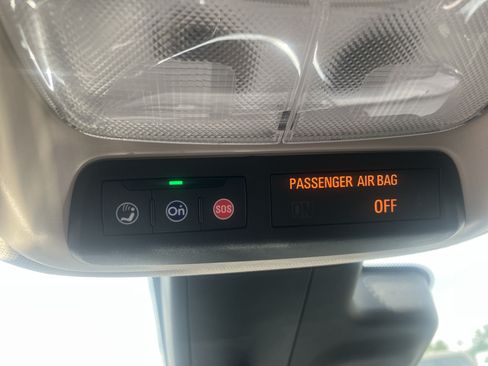 Used 2020 Buick Encore GX Select FWD image 31