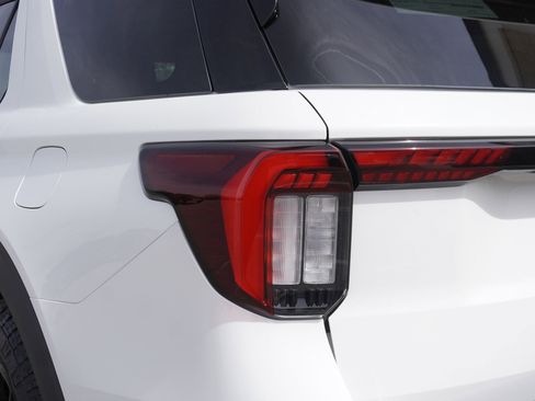 New 2026 Ford Explorer Tremor AWD/4WD image 18