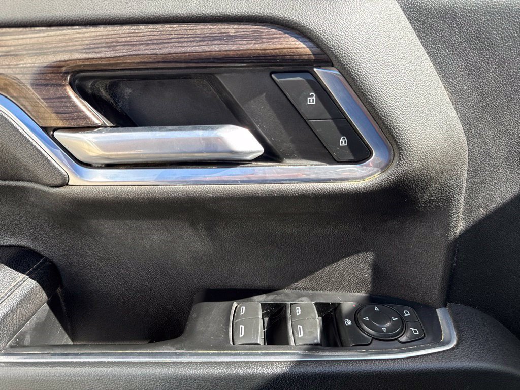 Used 2022 Chevrolet Silverado 1500 RST w/ Convenience Package II AWD/4WD image 14