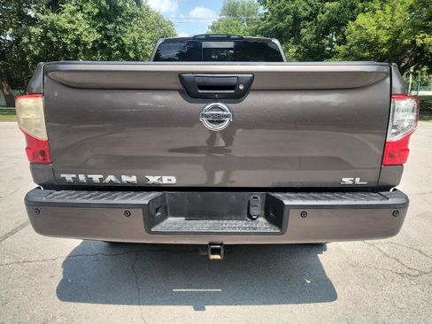 Used 2016 Nissan Titan SL RWD image 6