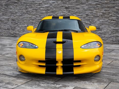Used 2001 Dodge Viper GTS RWD image 10
