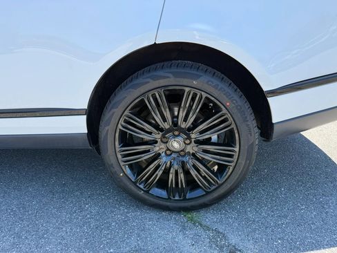 Used 2019 Land Rover Range Rover HSE AWD/4WD image 25