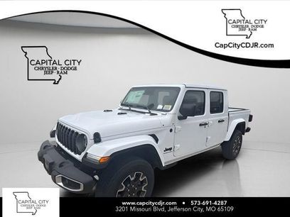 New 2026 Jeep Gladiator Sport