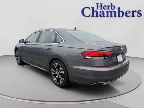 Used 2020 Volkswagen Passat 2.0T SEL FWD image 3