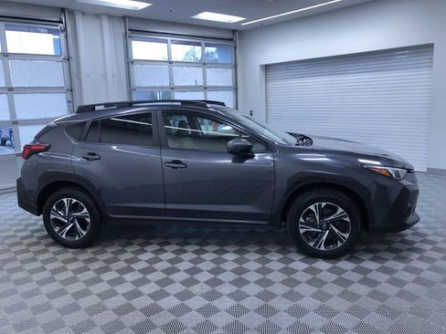 Used 2024 Subaru Crosstrek 2.0i Premium image 35