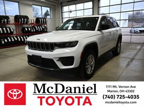 Used 2023 Jeep Grand Cherokee Laredo w/ Luxury Tech Group I AWD/4WD image 1