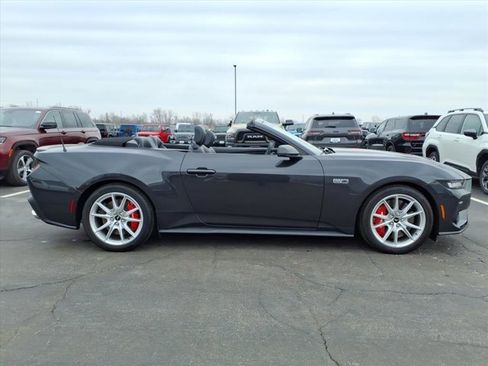 Used 2024 Ford Mustang GT Premium image 27