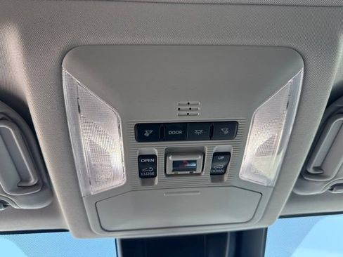 Used 2023 Toyota RAV4 XLE w/ Convenience Package FWD image 33