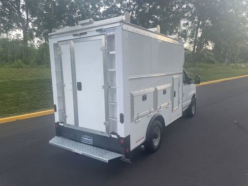 New 2026 Ford E-350 and Econoline 350 Super Duty w/ Power Equipment Group image 11