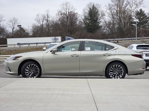 New 2025 Lexus ES 350 Ultra Luxury image 26