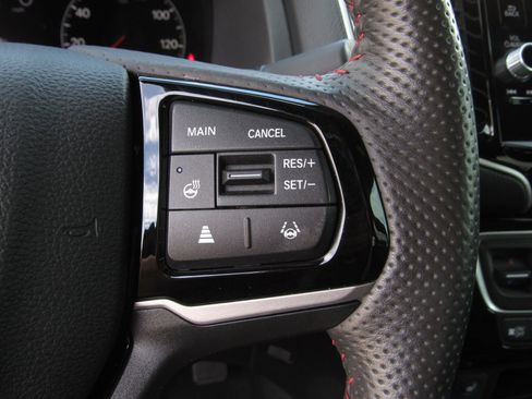 Certified 2025 Honda Ridgeline Black Edition image 26