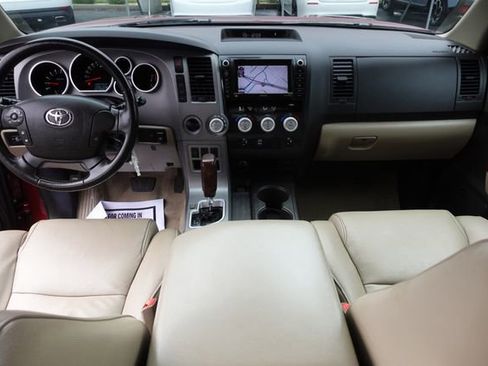 Used 2010 Toyota Tundra Limited image 30