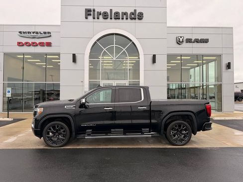 Used 2020 GMC Sierra 1500 Denali w/ Technology Package AWD/4WD image 2