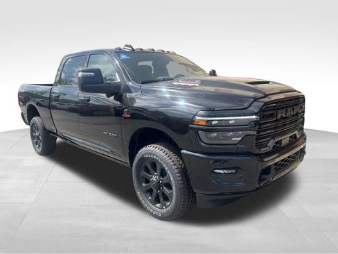 New 2026 RAM 2500 Laramie AWD/4WD image 8