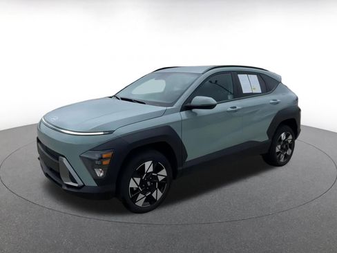 Used 2025 Hyundai Kona SEL image 8