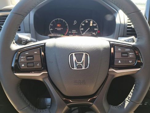 Used 2026 Honda Odyssey Touring image 12