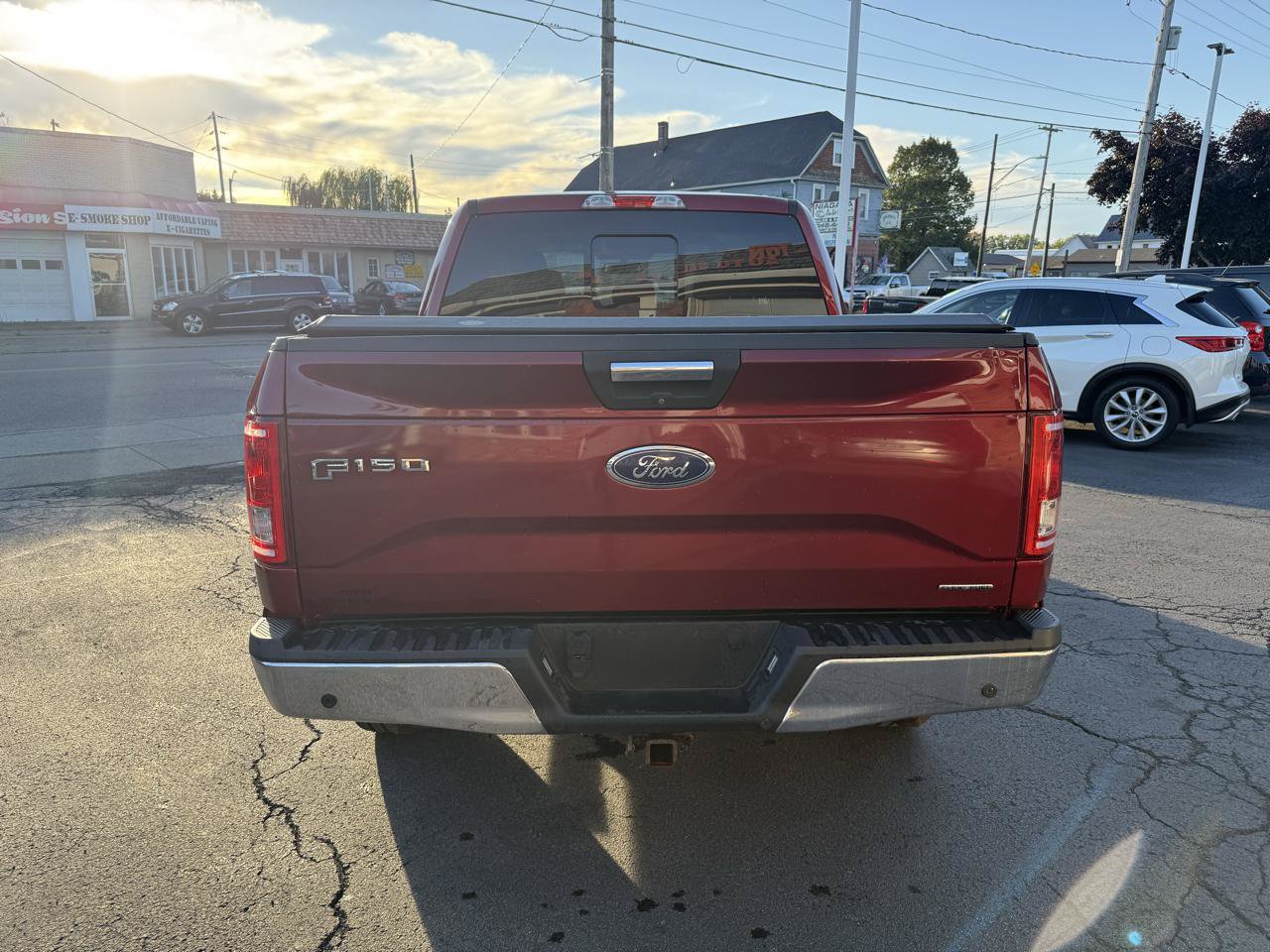 Used 2015 Ford F150 XLT w/ Equipment Group 302A Luxury AWD/4WD image 6