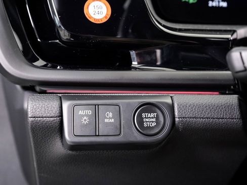 Used 2025 Porsche Panamera 4 image 11