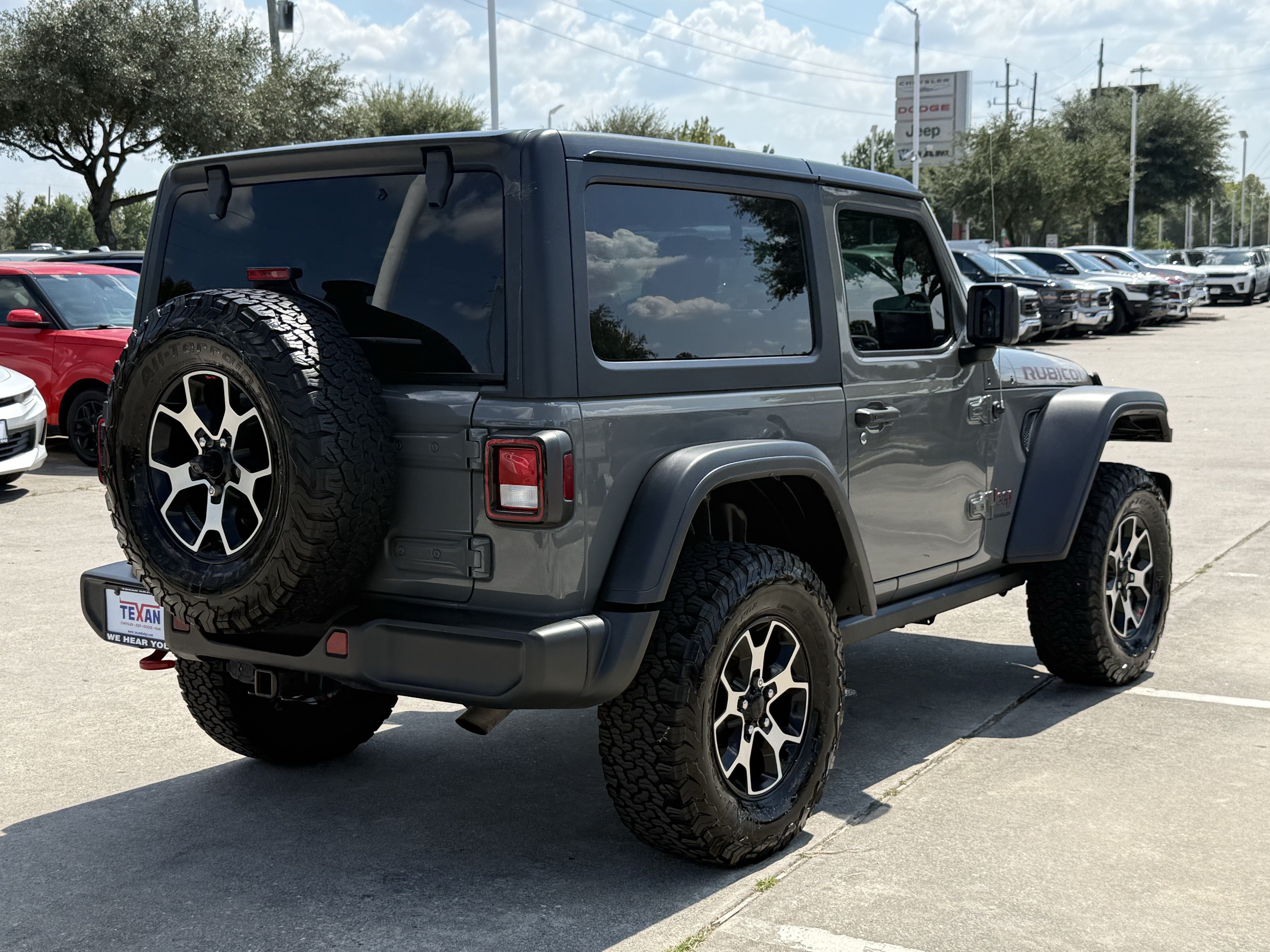 Used 2022 Jeep Wrangler Rubicon w/ Cold Weather Group AWD/4WD image 5