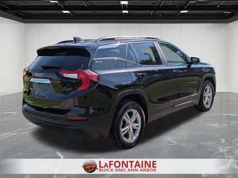 Used 2023 GMC Terrain SLE w/ Driver Convenience Package FWD image 5