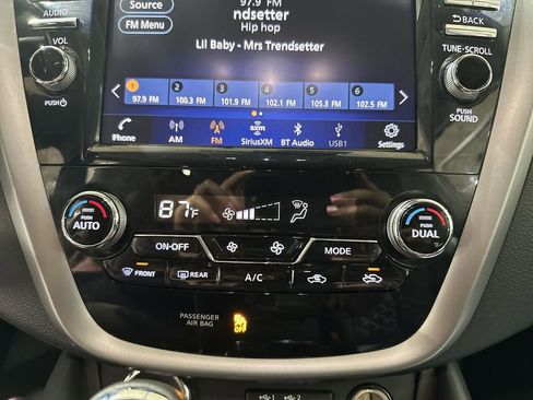 Used 2023 Nissan Murano Platinum w/ Cargo Package image 17