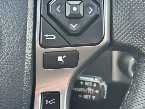 Used 2019 Toyota Tacoma Limited AWD/4WD image 40